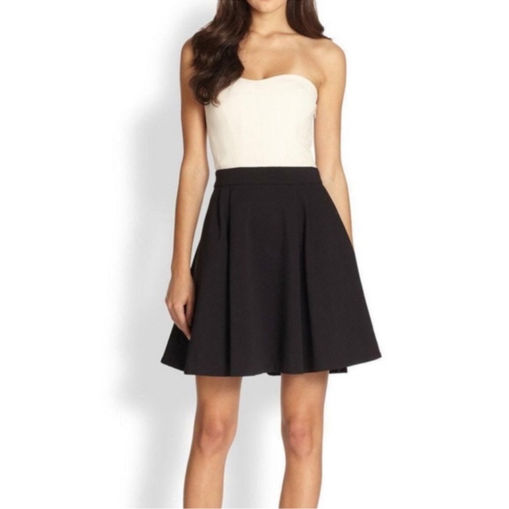 NWT Diane Von Furstenberg Avedon Mini Dress Size 8